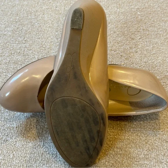 Jessica Simpson Tan Nude Wedge Heels - size 8 - Classic Style READ DESCRIPTION - Picture 7 of 13